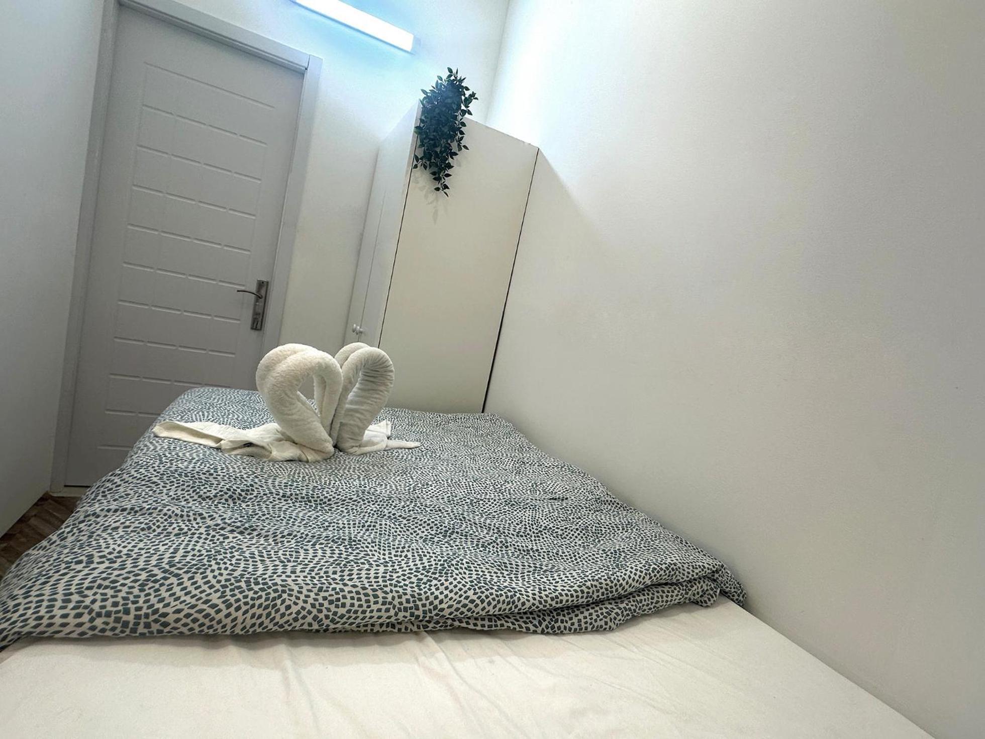 Accommodatie bij particulieren Cozy Partition For Travelers In Tecom Dubai